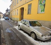Apgadintas automobilis Vilniaus Ligoninės gatvėje.