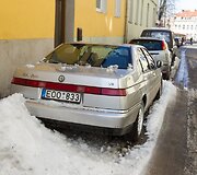 Apgadintas automobilis Vilniaus Ligoninės gatvėje.