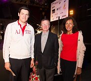 Remigijus Vilkaitis (centre)