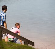 Ežerų ir upių pakrantės sulaukė pirmųjų lankytojų.