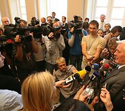 De&scaron;imt metų Prezidento poste i&scaron;buvęs Valdas Adamkus baigdamas kadenciją atsisveikina su žiniasklaida.