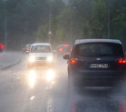 I&scaron; didelio debesies &ndash; mažas lietus