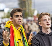Emocingas krep&scaron;inio varžybų stebėjimas fanų zonoje