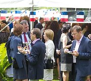 Prancūzijos ambasadorės Maryse Eveline Berniau rezidencijoje susirinkę svečiai paminėjo Bastilijos dieną.
