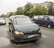 Avarijos vietoje Vilniuje, L.Asanavičiūtės g.