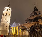 Solidarizuodamasis su ukrainiečiais, Vilnius  i&scaron;jungė visas kalėdines dekoracijas