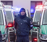 Policijos pareigūnams perduoti nauji  tarnybiniai automobiliai