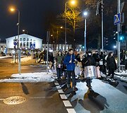 Žmogaus teisių gynėjai ir aktyvistai surengė protestą prie&scaron; deportaciją