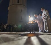 Naktinės mi&scaron;ios Katedroje