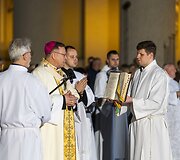 Naktinės mi&scaron;ios Katedroje
