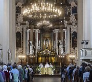  &Scaron;v. Jonų bažnyčioje kun. Antanas Saulaitis SJ aukojo mi&scaron;ias.