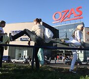 Ketvirtadienio vakarą vilniečiams ir miesto svečiams duris atvėrė naujas prekybos ir pramogų centras &bdquo;Ozas&ldquo;.