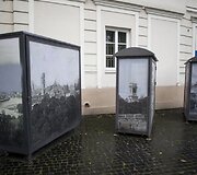 Suvenyrų pardavėjai pasipiktino be jų žinios i&scaron;vežtais prekybos paviljonais.