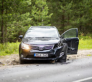 Vilniaus Pilaitės rajone susidūrė automobiliai, yra nukentėjusių