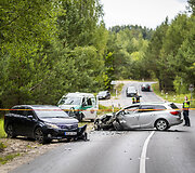 Vilniaus Pilaitės rajone susidūrė automobiliai, yra nukentėjusių