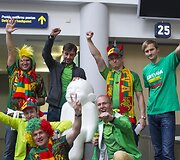 Lietuvos krep&scaron;inio sirgaliai Vilniaus oro uoste.
