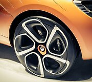 &bdquo;Renault&ldquo; stendas Frankfurto automobilių parodoje