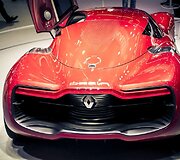 &bdquo;Renault&ldquo; stendas Frankfurto automobilių parodoje