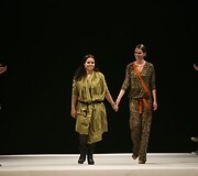 Dizaineriai pristatė naujausias 2009&ndash;2010 metų rudens/žiemos kolekcijų modelius. Į kolekcijų pristatymą atvyko daug visuomenėje žinomų žmonių.