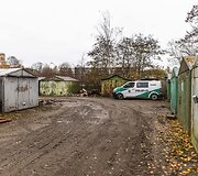Vilniuje, Kernavės g. nukėlinėjami metaliniai garažai