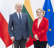 Lenkijos ambasadorius Lietuvoje Konstanty Radziwiłł susitiko su  Lietuvos užsienio reikalų viceministre Jovita Neliup&scaron;iene