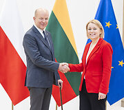 Lenkijos ambasadorius Lietuvoje Konstanty Radziwiłł susitiko su  Lietuvos užsienio reikalų viceministre Jovita Neliup&scaron;iene