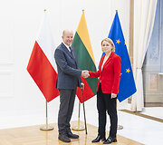 Lenkijos ambasadorius Lietuvoje Konstanty Radziwiłł susitiko su  Lietuvos užsienio reikalų viceministre Jovita Neliup&scaron;iene