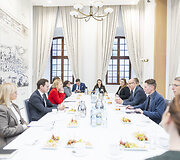 Lenkijos ambasadorius Lietuvoje Konstanty Radziwiłł susitiko su  Lietuvos užsienio reikalų viceministre Jovita Neliup&scaron;iene