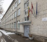 Dvi ugdymo įstaigos viename pastate Vilniaus Kauno gatvėje