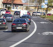 Vilniaus gatvėse padaugėjo vie&scaron;ajam transportui skirtų eismo juostų.