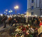 Žmonės rinkosi prie KGB muziejaus pagerbti Aleksejaus Navalno