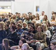 Diskusija &bdquo;Facebook ar literatūra: kurią knygą atsiverčiame dažniau?&ldquo;