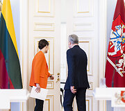 Gitanas Nausėda susitiko su Seimo valdyba