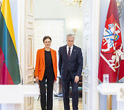 Viktorija Čmilytė-Nielsen, Gitanas Nausėda