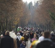 Visų &Scaron;ventųjų diena Vilniaus kapinėse.