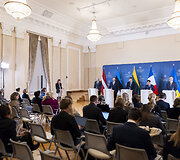 Gabrieliaus Landsbergio, Estijos, Latvijos, Prancūzijos bei Ukrainos ministrų spaudos konferencija