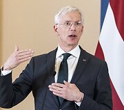 Arturas Kri&scaron;janis Karin&scaron;as