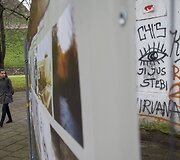 Vilniaus pilių teritorijos ir įvairių Lietuvos istorijos laikotarpių vaizdai ant &bdquo;Rotondos&ldquo; tvoros.