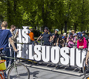 Laisvės partija i&scaron;bando Vilniaus dviračių takus