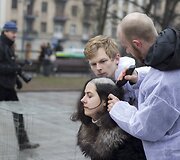 Protestuodama prie&scaron; kailių pramonės žiaurumą Milda paaukojo savo plaukus.