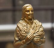 Skulptorius Jonas Vasilevičius sukūrė kelias Rūtos Meilutytės skulptūras.