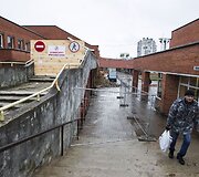 Laiptai &Scaron;e&scaron;kinėje jau ne vienerius metus kėlė grėsmę.