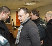 Rumunijos piliečiai i&scaron;girdo nuosprendį bankomato duomenų vagystės byloje.