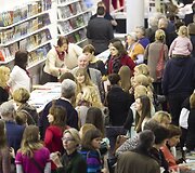 15-oji tarptautinė Vilniaus knygų mugė jau atidaryta.