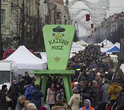 Vilniaus gatvėse prasidėjo tradicinė Kaziuko mugė.