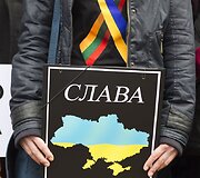 Prie Rusijos ambasados mitingas prie&scaron; Rusijos agresiją.