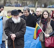 Prie Rusijos ambasados mitingas prie&scaron; Rusijos agresiją.