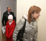 Vilniaus miesto savivaldybė baigia i&scaron;dalinti visus savo turimus socialinius butus: pirmadienio popietę butų raktai įteikti 5 socialiai remtinoms &scaron;eimoms ir vienai tremtinei.
