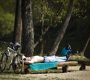 Sostinės paplūdimiai Neries pakrantėje tvarkomi ir laukia lankytojų.