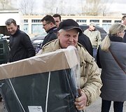 Kompostavimo dėžės Salininkų gyventojams atiteko nemokamai.